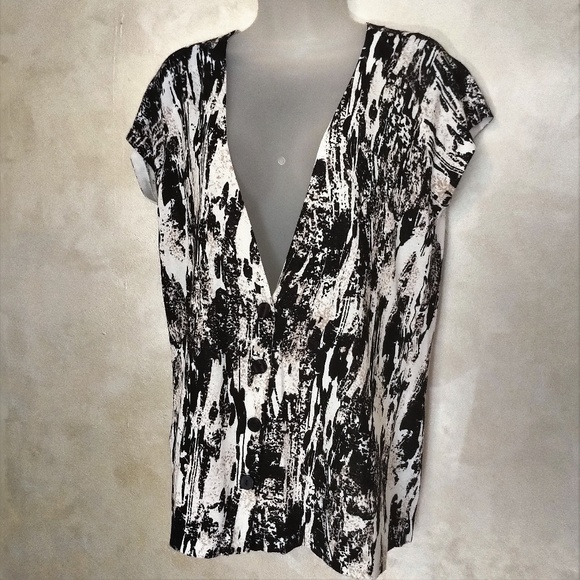 Kasper Sweaters - Light Cap Sleeve Cardigan by Kasper NWT M